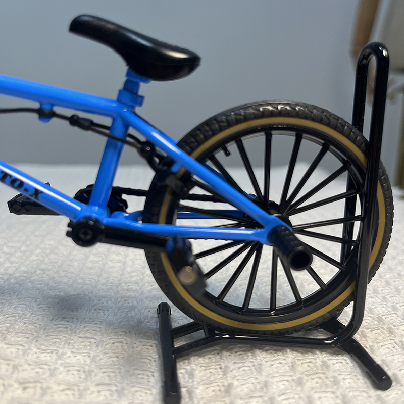 1:8 Mini modello di bicicletta - Mountain Biking Blue Mountains recensione e prezzo